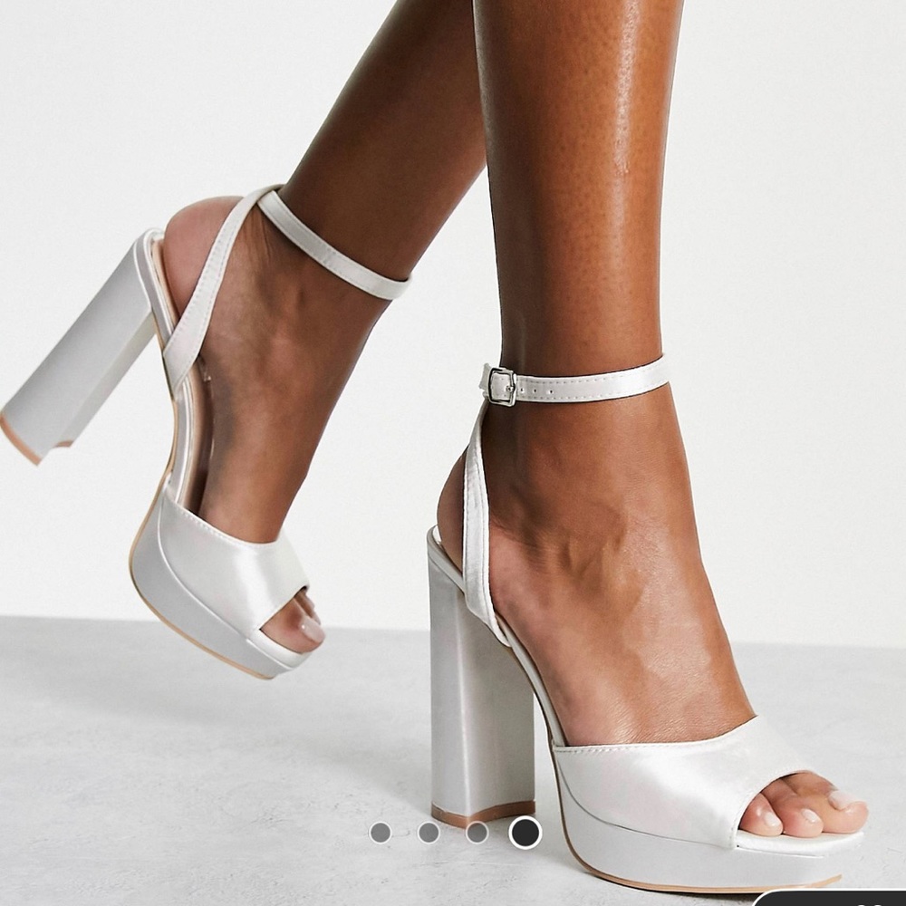 Platform heeled Shoes